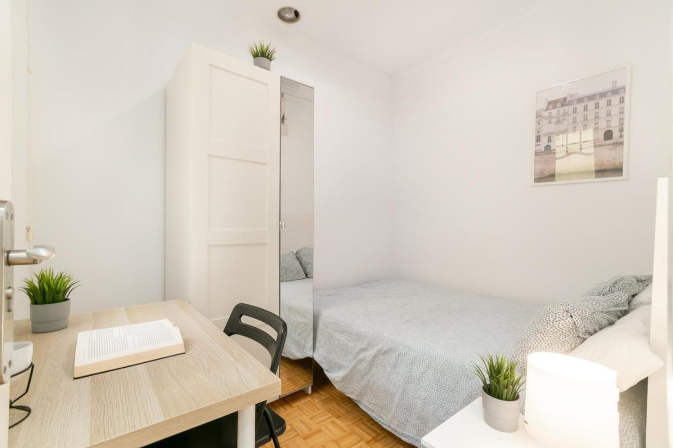 Balmes Private Rooms 巴塞罗那 外观 照片