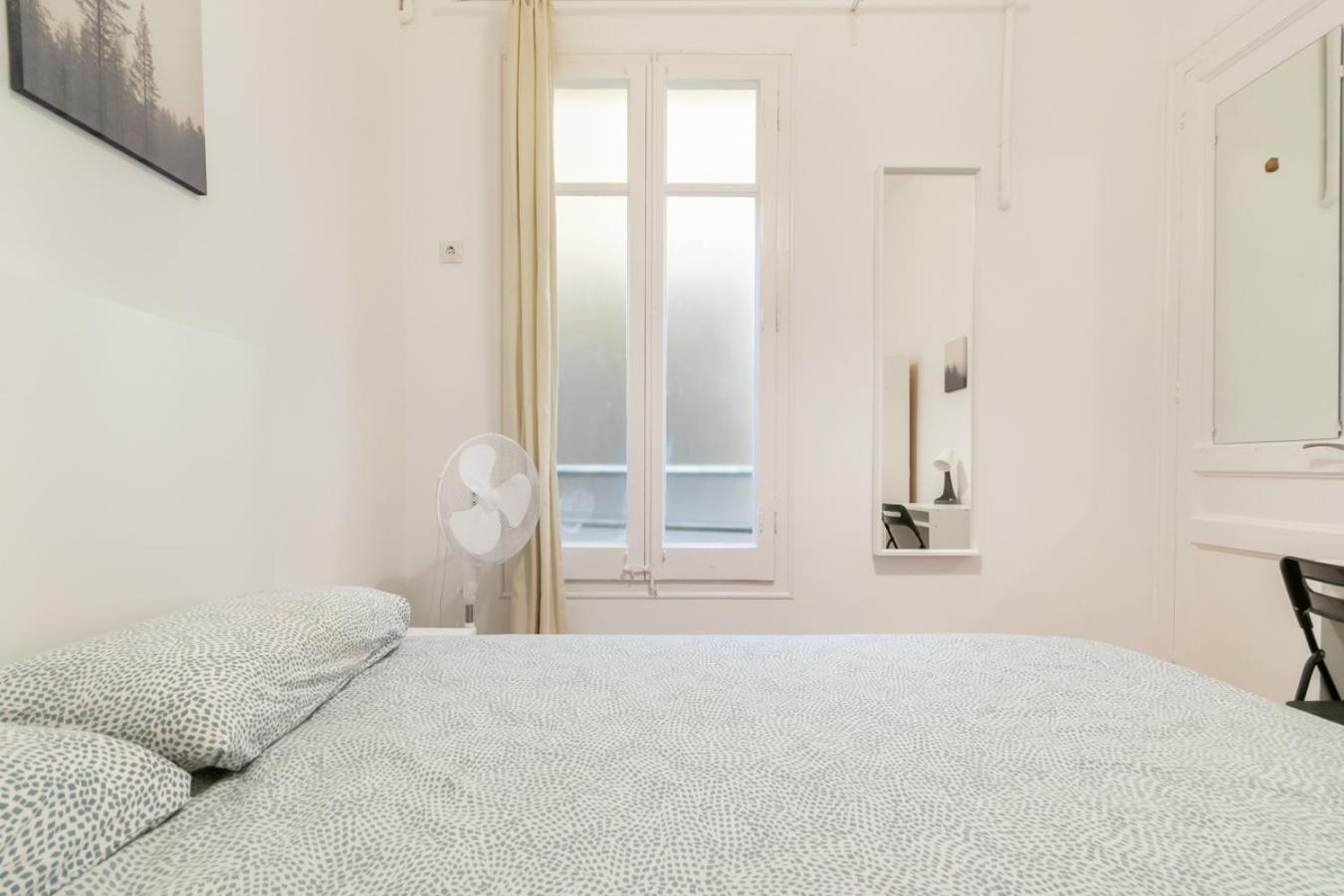 Balmes Private Rooms 巴塞罗那 外观 照片