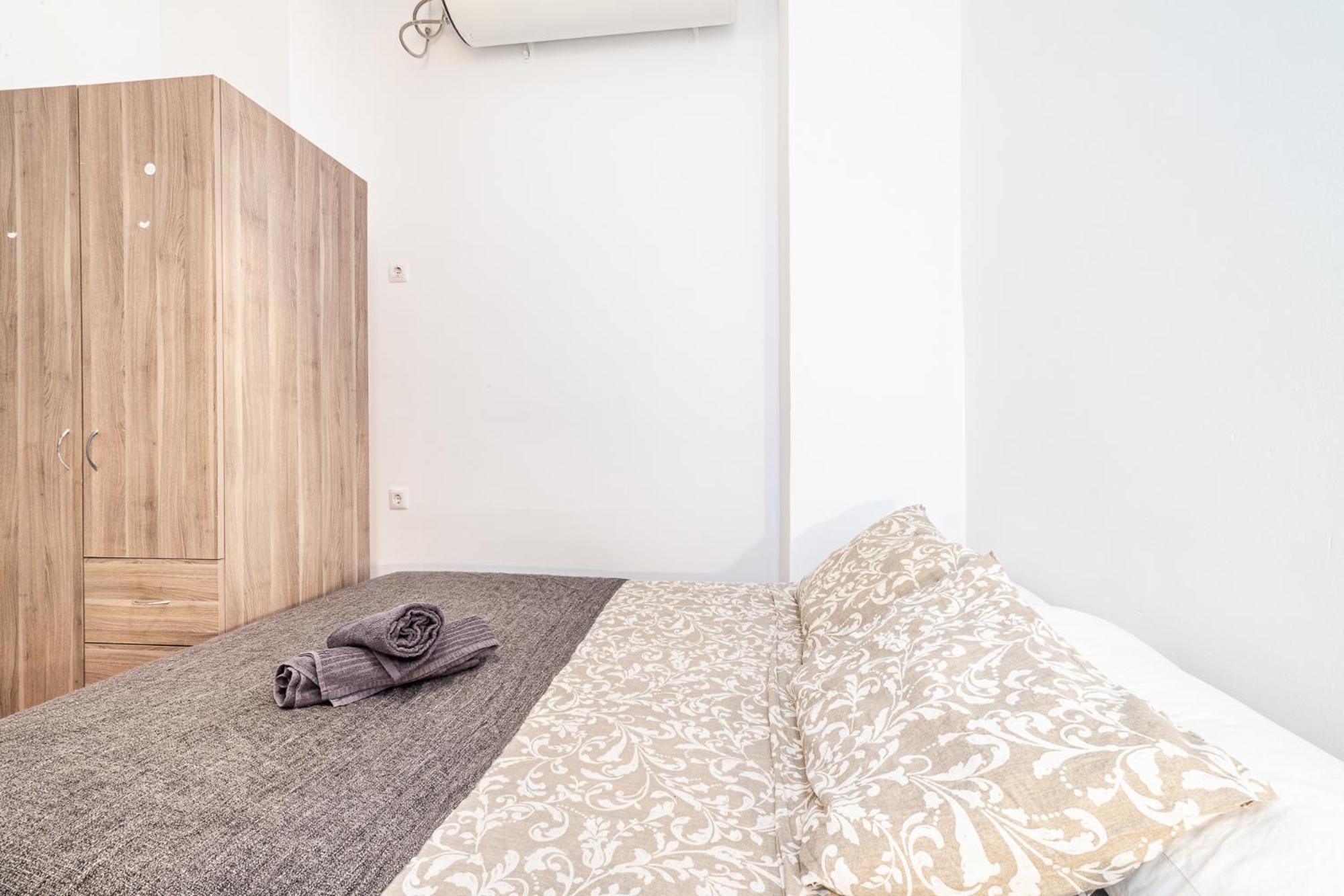 Balmes Private Rooms 巴塞罗那 外观 照片