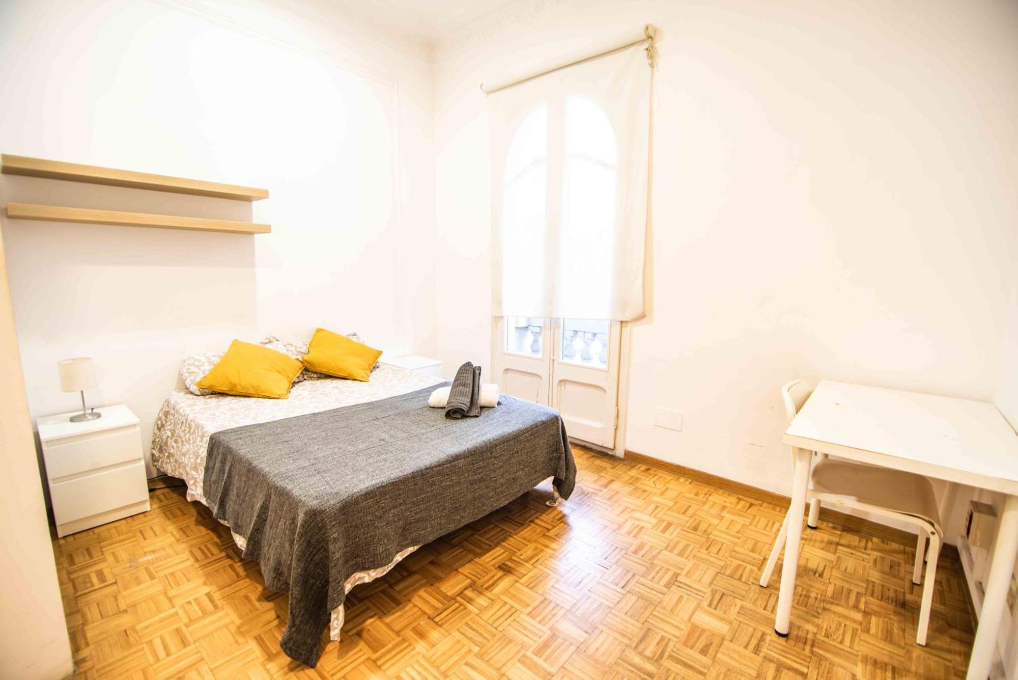 Balmes Private Rooms 巴塞罗那 外观 照片
